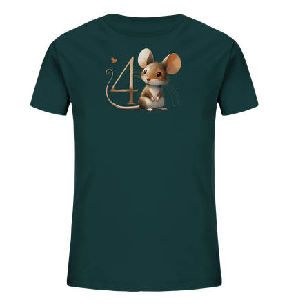 Onlineshop Shirts fuer Kinder - Das Bild zeigt ein dunkelgruenes T-Shirt fuer Kinder mit einem niedlichen Motiv. Im Zentrum des Designs sitzt eine freundliche Cartoon-Maus neben der Zahl '4'. Eine kleine fliegende Grafik ist ebenfalls zu sehen. Das Motiv ist in warmen Farbtoenen gehalten und wirkt verspielt.