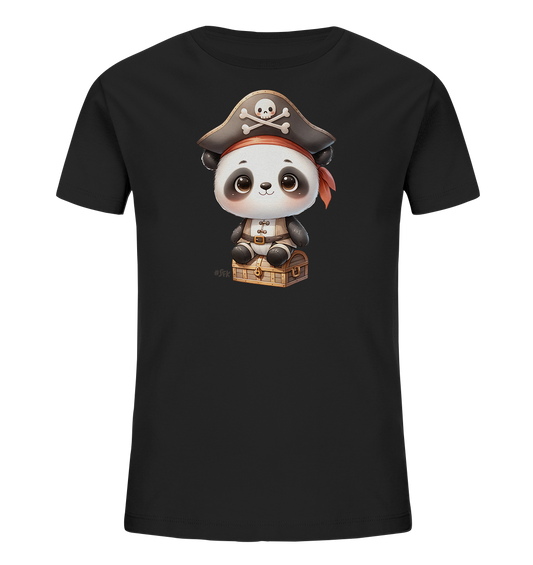 Onlineshop Shirts fuer Kinder - Das Bild zeigt ein schwarzes Kinder-T-Shirt mit einem detailreichen Druck. Zu sehen ist ein niedlicher Panda, der als Pirat verkleidet ist. Er traegt einen Piratenhut mit Totenkopf und Knochen sowie ein rotes Halstuch und sitzt auf einer Holztruhe. Das Design ist verspielt und fantasievoll.