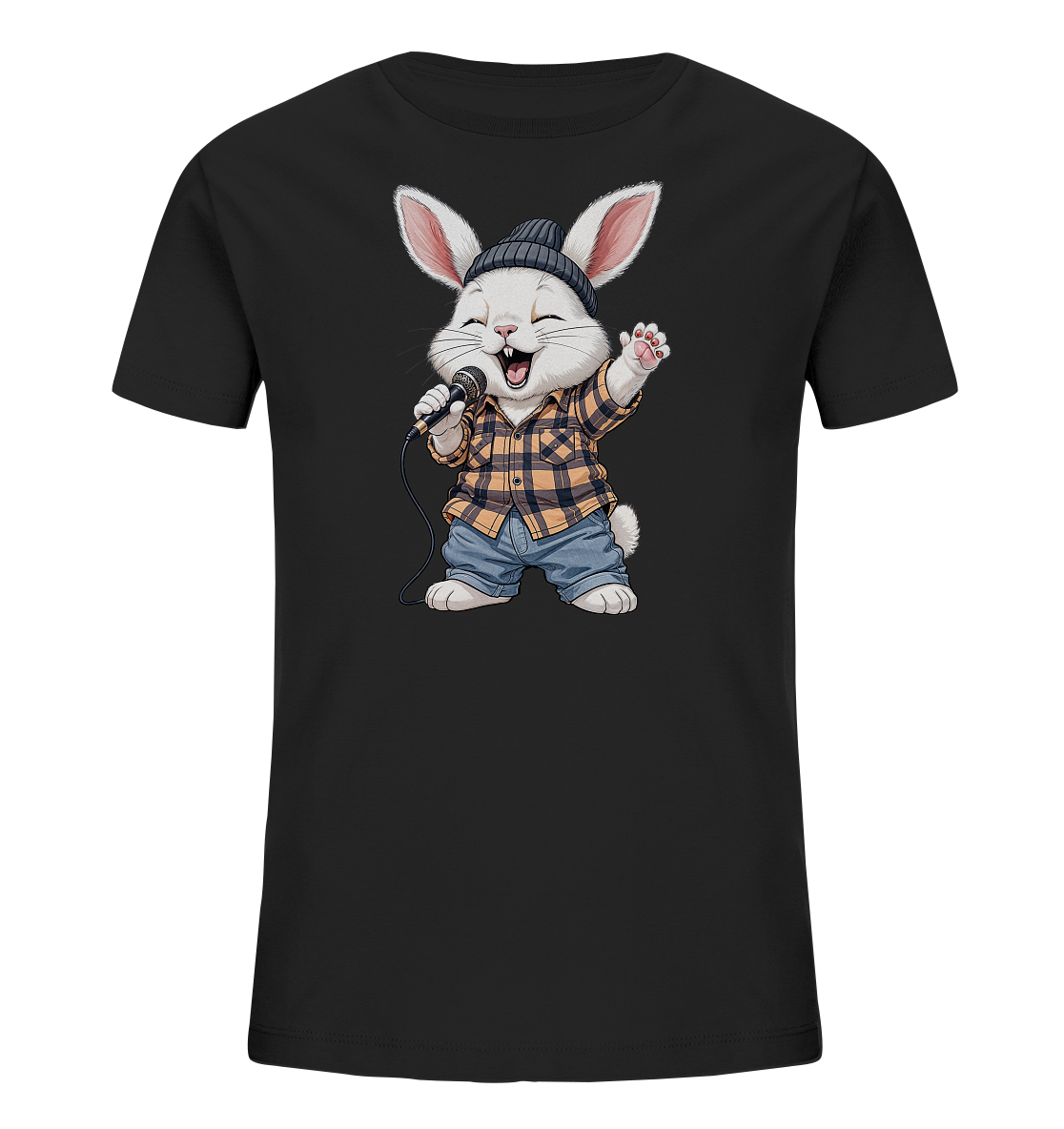 Onlineshop Shirts fuer Kinder - Das Bild zeigt ein schwarzes Kinder-T-Shirt mit einem niedlichen Comic-Hasen auf der Vorderseite. Der Hase traegt eine Muetze, ein kariertes Hemd und Jeans und haelt ein Mikrofon. Er scheint froehlich zu singen oder zu performen, mit offenem Mund und erhobener Pfote. Das Design wirkt verspielt und lebendig.