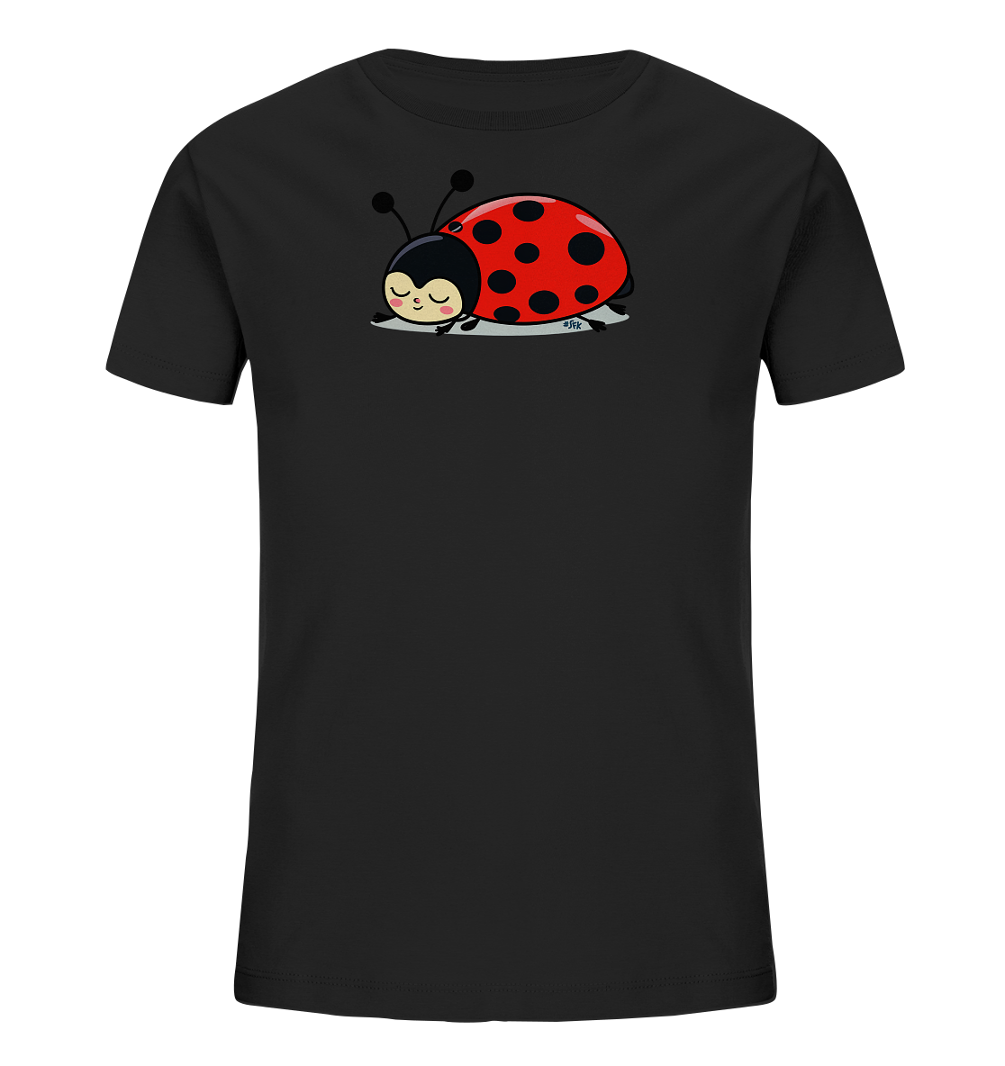 Onlineshop Shirts fuer Kinder - Das Bild zeigt ein schwarzes Kinder-T-Shirt mit einem niedlichen Marienkaefer-Motiv auf der Vorderseite. Der Marienkaefer ist rot mit schwarzen Punkten, hat eine schwarze Kopfpartie und Fuehler. Er scheint friedlich zu schlafen, dargestellt mit geschlossenen Augen und einem sanften Ausdruck. Die Figur ruht auf einer hellgrauen, wolkenaehnlichen Form, die das vertraeumte Motiv unterstreicht.