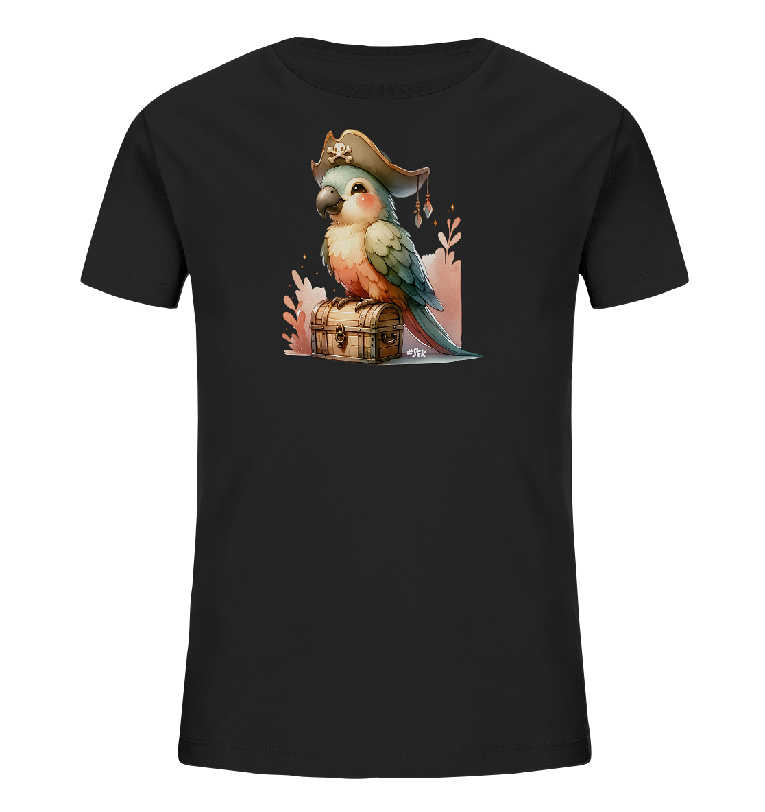 Onlineshop Shirts fuer Kinder - Dieses schwarze Kinder-T-Shirt zeigt eine bezaubernde Grafik eines Papageis im Piraten-Outfit. Der Papagei traegt einen typischen Piratenhut mit Totenkopfmotiv und sitzt auf einer detailreich gestalteten Schatzkiste. Hinter dem Tier sind weiche, farbige Formen angedeutet, die eine verspielte Atmosphaere schaffen. Dieses Design ist ideal fuer kleine Abenteurer.