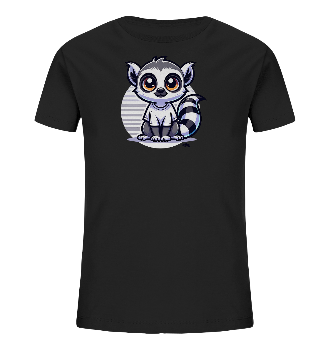 Onlineshop Shirts fuer Kinder - Dieses schwarze T-Shirt fuer Kinder zeigt ein verspieltes Cartoon-Motiv eines Lemuren auf der Vorderseite. Der Lemur hat grosse, runde Augen und einen markanten schwarz-weiss geringelten Schwanz. Er sitzt vor einem gestreiften Kreis, der die Illustration umrahmt. Das Design ist farbenfroh und detailliert gestaltet, um Kinder anzusprechen.