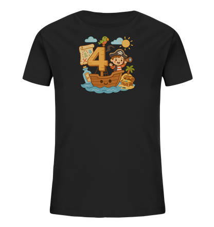 Onlineshop Shirts fuer Kinder - Das Bild zeigt ein schwarzes Kinder-T-Shirt mit einem farbenfrohen Piratenmotiv. Im Zentrum der Grafik steht die grosse Zahl '4', auf der ein gruener Papagei sitzt. Ein Piratenkind faehrt in einem kleinen Boot ueber blaue Wellen und haelt ein Fernrohr. Das Design umfasst auch eine Schatzkarte, eine Flasche, eine Schatztruhe auf einer Insel und eine Sonne, was eine froehliche Abenteuerwelt darstellt.