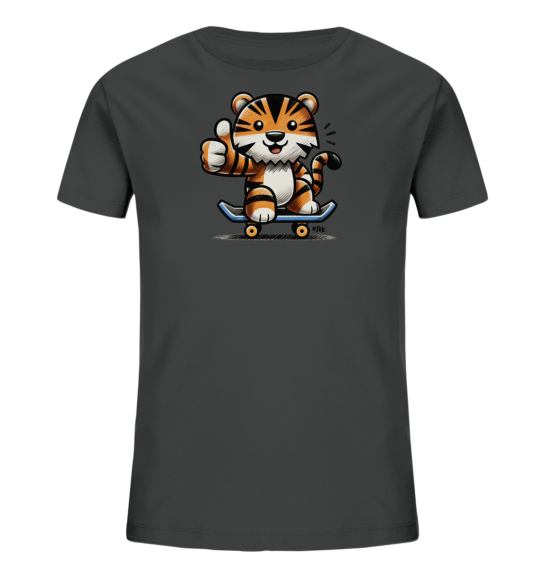 Onlineshop Shirts fuer Kinder - Das Bild zeigt ein dunkelgraues Kinder-T-Shirt mit einem coolen Aufdruck auf der Vorderseite. Darauf ist ein freundlicher Cartoon-Tiger zu sehen, der auf einem blauen Skateboard sitzt. Der Tiger gibt einen Daumen nach oben und hat ein froehliches Laecheln. Dieses Design verleiht dem Shirt einen dynamischen und lustigen Look.