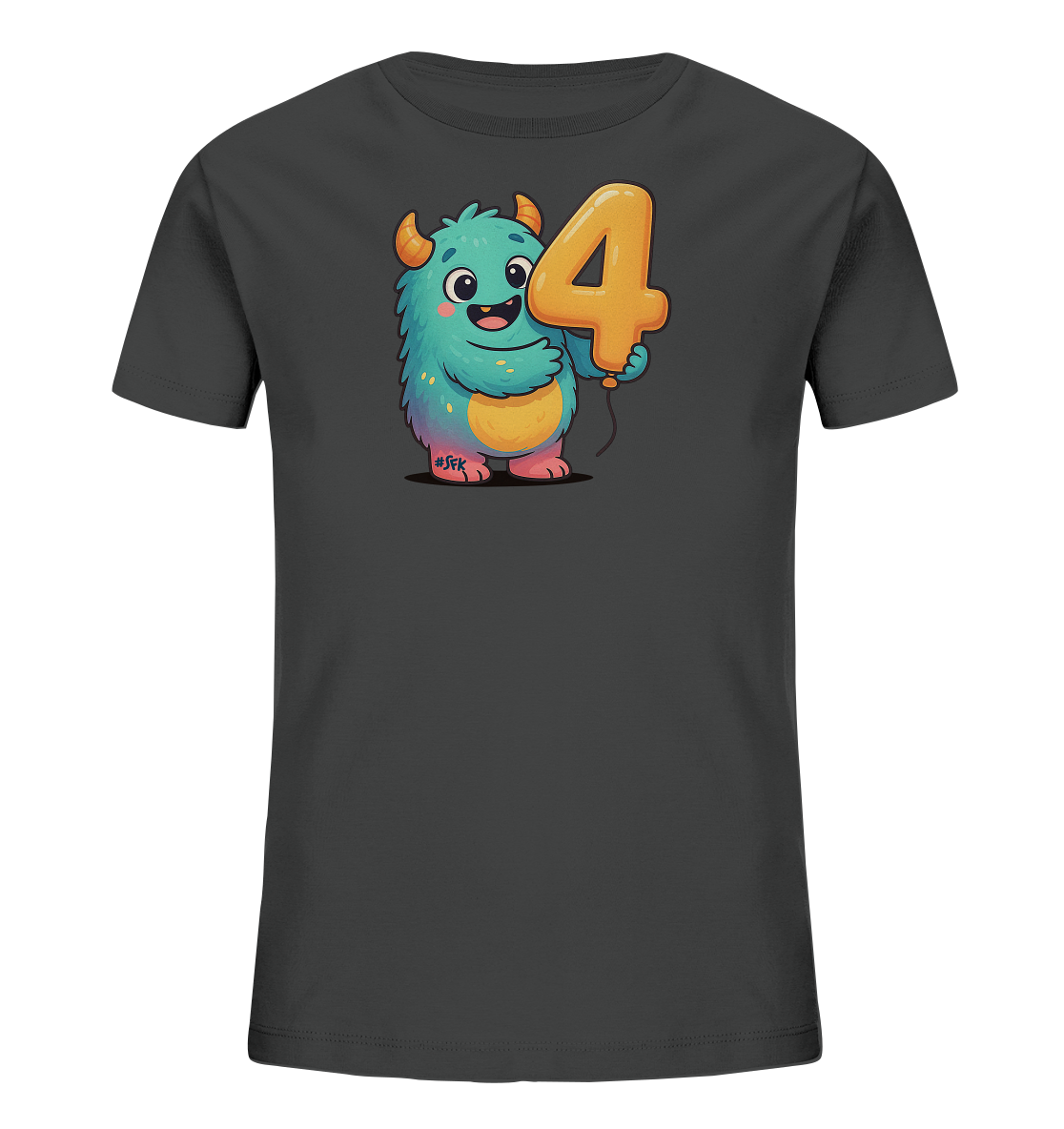 Onlineshop Shirts fuer Kinder - Das Bild zeigt ein dunkles T-Shirt mit einem farbenfrohen Monster-Motiv auf der Vorderseite. Das freundliche, blau-gruene Cartoon-Monster haelt einen grossen, orangen Ballon in Form der Zahl Vier. Das Monster hat orangefarbene Hoerner und Pfoten sowie einen gelben Bauch und laechelt froehlich. Das verspielte Design ist ideal fuer Kinder, die ihren vierten Geburtstag feiern.