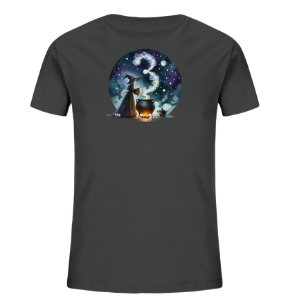 Onlineshop Shirts fuer Kinder - Das dunkelgraue T-Shirt zeigt eine kreisfoermige Grafik mit einem magischen Motiv. Eine Figur in einem spitzen Hut ruehrt in einem Kessel, aus dem Dampf in Form einer grossen '3' aufsteigt. Der Hintergrund ist ein Nachthimmel mit vielen Sternen und Monden. Dieses fantasievolle Design spricht Kinder an.