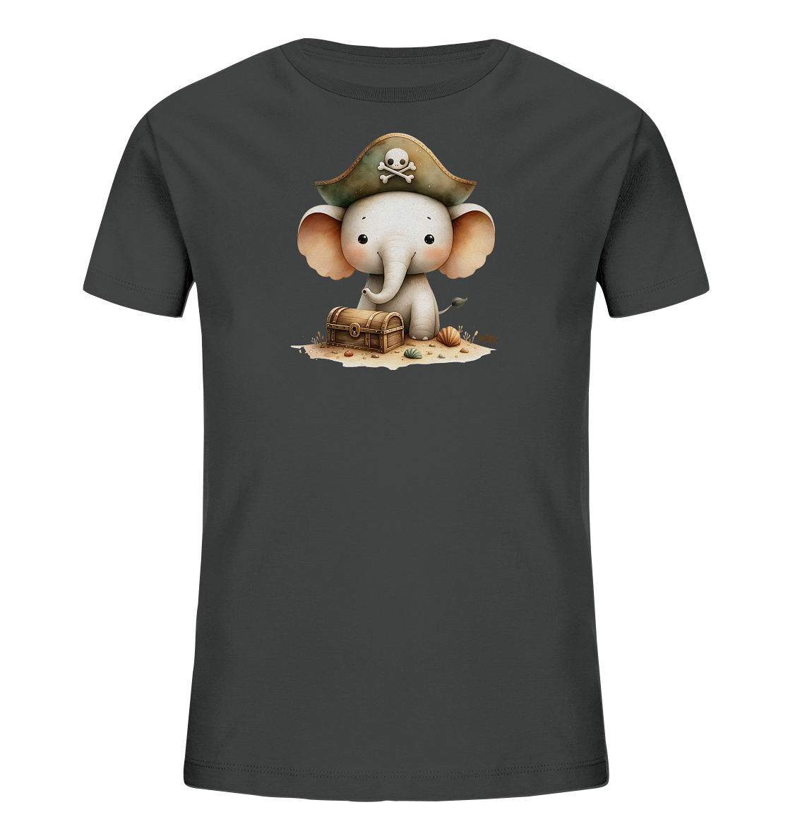 Onlineshop Shirts fuer Kinder - Das Bild zeigt ein dunkelgraues T-Shirt fuer Kinder. Auf der Vorderseite ist eine niedliche Illustration eines kleinen Elefanten zu sehen, der einen Piratenhut mit Totenkopf traegt. Der Elefant sitzt neben einer kleinen Schatzkiste auf einem sandigen Untergrund mit Muscheln. Dieses verspielte Motiv eignet sich gut fuer junge Abenteurer.