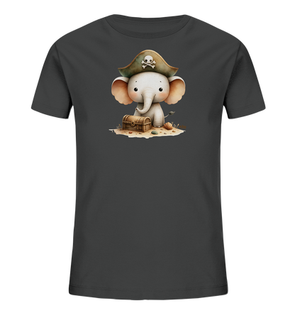 Onlineshop Shirts fuer Kinder - Das Bild zeigt ein dunkelgraues T-Shirt fuer Kinder. Auf der Vorderseite ist eine niedliche Illustration eines kleinen Elefanten zu sehen, der einen Piratenhut mit Totenkopf traegt. Der Elefant sitzt neben einer kleinen Schatzkiste auf einem sandigen Untergrund mit Muscheln. Dieses verspielte Motiv eignet sich gut fuer junge Abenteurer.