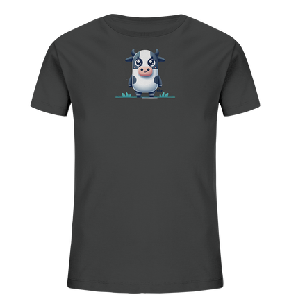 Onlineshop Shirts fuer Kinder - Das Bild zeigt ein dunkelgraues Kinder-T-Shirt mit einem charmanten Kuh-Motiv auf der Vorderseite. Die Illustration zeigt eine stehende, cartoonartige Kuh in Schwarz-Weiss-Faerbung mit grossen blauen Augen. Sie steht auf stilisiertem gruenen Gras. Das Design wirkt freundlich und verspielt.