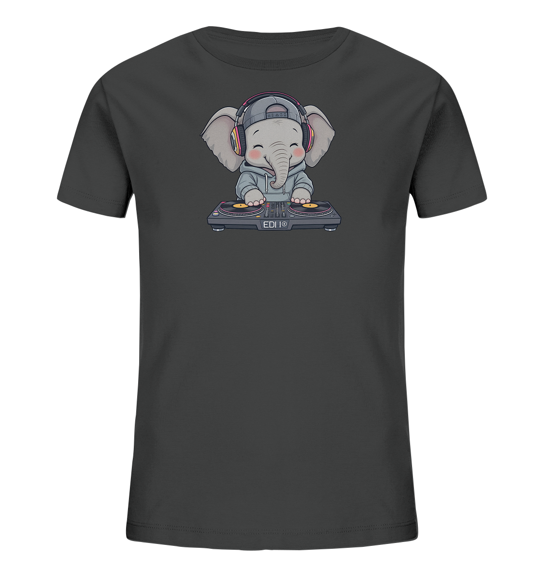 Onlineshop Shirts fuer Kinder - Das dunkelgraue Kinder-T-Shirt zeigt einen niedlichen Baby-Elefanten als DJ. Er traegt einen grauen Kapuzenpullover, eine umgedrehte Kappe und Kopfhoerer, waehrend er laechelnd an einem Mischpult steht. Das detailreiche Motiv verleiht dem Shirt einen verspielten und musikalischen Charakter.