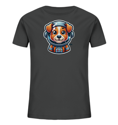 Onlineshop Shirts fuer Kinder - Das Bild zeigt ein dunkelgraues Kinder-T-Shirt mit einer charmanten Grafik eines Hundes im Astronautenanzug. Der Cartoon-Hund traegt einen Weltraumhelm mit Sternenreflexionen und laechelt freundlich. Der obere Teil eines orangefarbenen Raumanzugs ist ebenfalls dargestellt. Das Design verleiht dem Shirt einen verspielten Weltraum-Look.