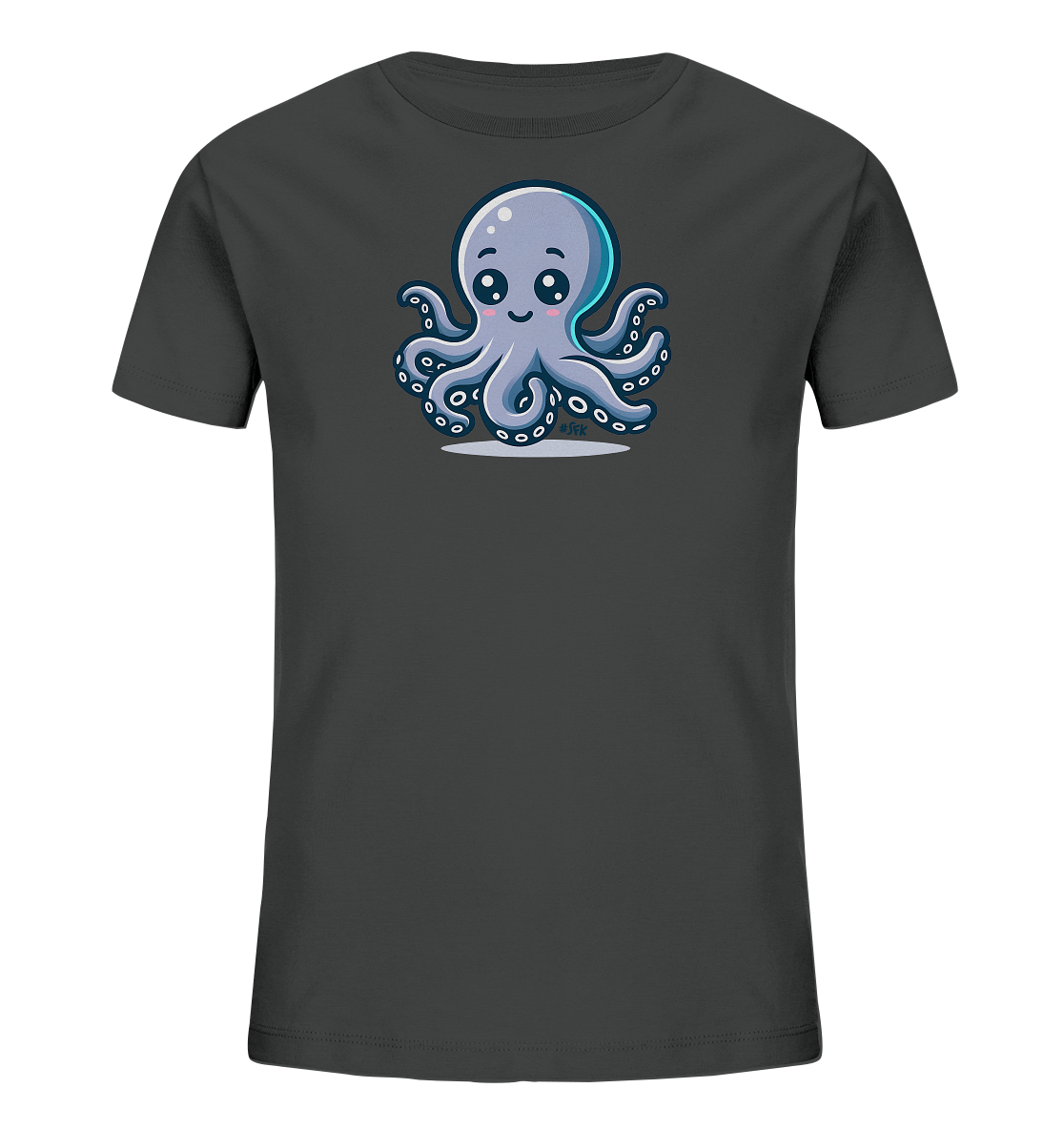 Onlineshop Shirts fuer Kinder - Das Bild zeigt ein dunkles T-Shirt fuer Kinder in einem Grauton. Auf der Vorderseite befindet sich eine niedliche Illustration eines hellblauen Oktopus. Der Oktopus hat grosse, ausdrucksstarke Augen, rosa Wangen und ein freundliches Laecheln. Er sitzt mittig auf dem Shirt mit ausgebreiteten Tentakeln.