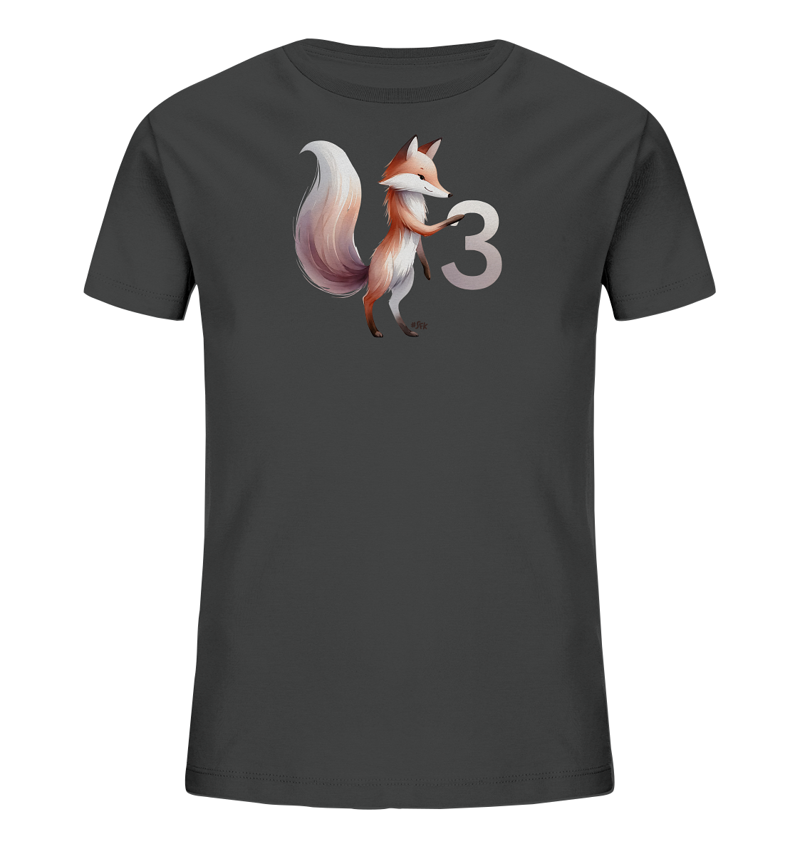 Onlineshop Shirts fuer Kinder - Das Bild zeigt ein dunkelgraues T-Shirt mit einem Motiv eines Fuchses und der Zahl 3. Der Fuchs steht aufrecht und haelt die grosse, hellgraue Zahl fest. Die Illustration des Fuchses ist detailliert und kuenstlerisch gestaltet, mit einem freundlichen Ausdruck und buschigem Schwanz. Das Design ist verspielt und eignet sich gut fuer Kinder.