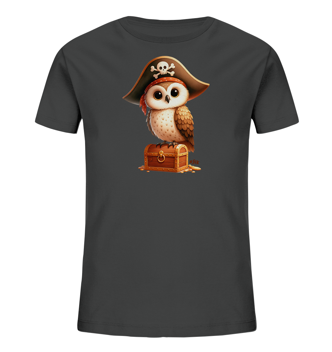 Onlineshop Shirts fuer Kinder - Das Bild zeigt ein dunkles Kinder-T-Shirt mit einem niedlichen Druck einer Eule im Piratenkostuem. Die Eule traegt einen Piratenhut mit Totenkopfmotiv und sitzt auf einer kleinen Schatzkiste, umgeben von Goldmuenzen. Dieses Design ist verspielt und fantasievoll.