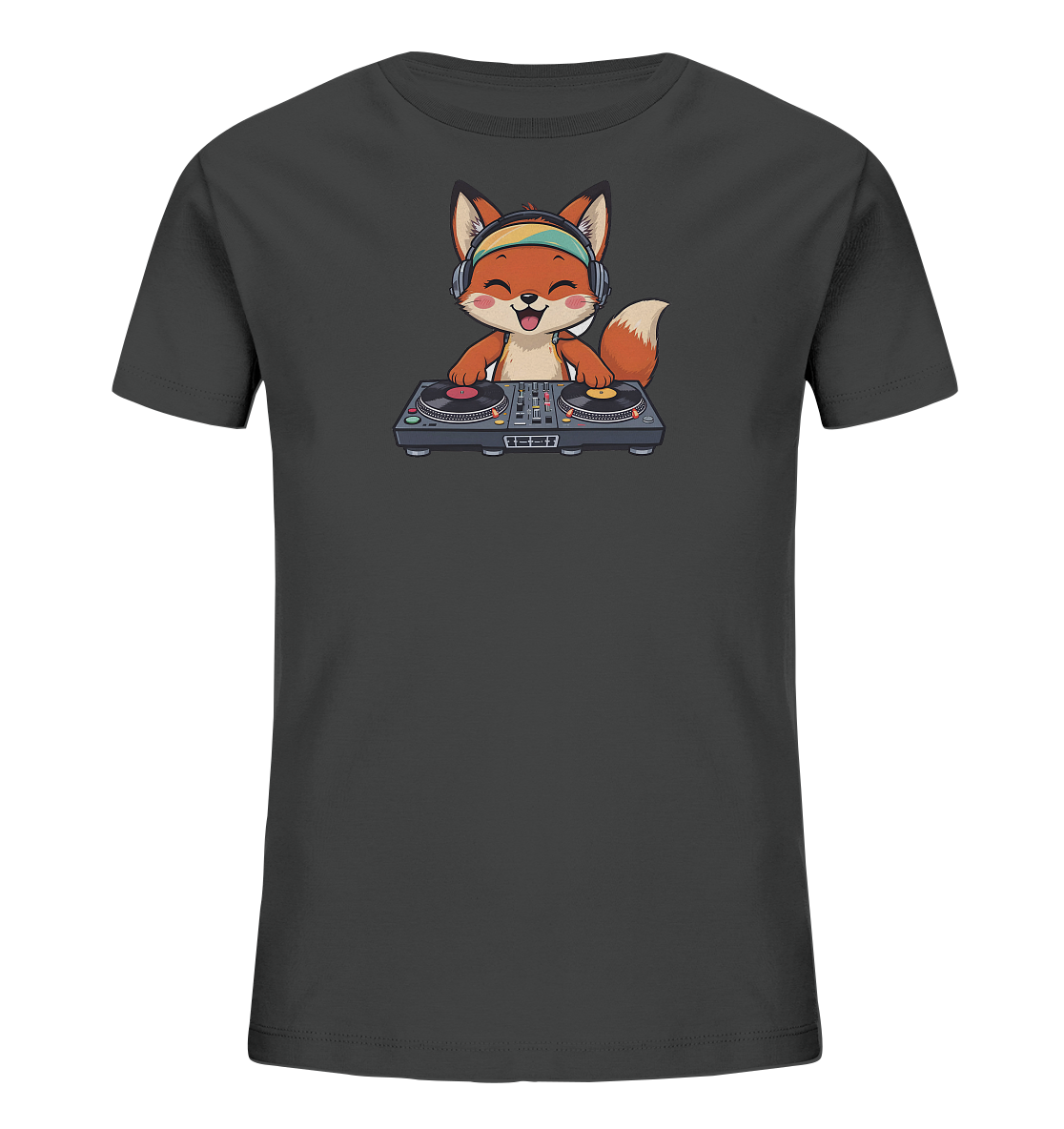 Onlineshop Shirts fuer Kinder - Das Bild zeigt ein dunkles Kinder-T-Shirt mit einem charmanten Motiv eines DJ-Fuchses. Der Fuchs traegt bunte Kopfhoerer und steht hinter einem Mischpult mit zwei Plattenspielern. Er laechelt froehlich mit leicht geoeffnetem Mund. Das gesamte Design wirkt verspielt und lebendig auf dem neutralen Hintergrund des Shirts.
