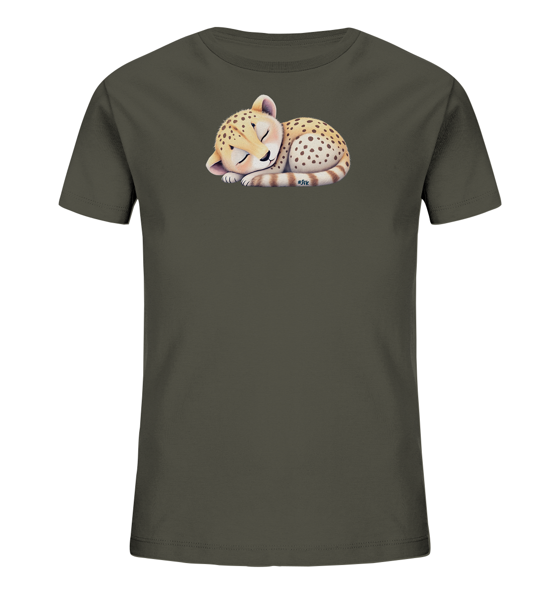 Onlineshop Shirts fuer Kinder - Das Bild zeigt ein dunkelgraues Kinder-T-Shirt mit einem niedlichen Motiv eines schlafenden Gepard- oder Leopardenbabys. Das Tier ist zusammengerollt dargestellt, mit geschlossenen Augen und einem friedlichen Ausdruck. Sein Fell ist mit braunen Flecken und einem gestreiften Schwanz detailreich gestaltet. Dieses Design verleiht dem Shirt einen sanften und liebenswerten Charakter.