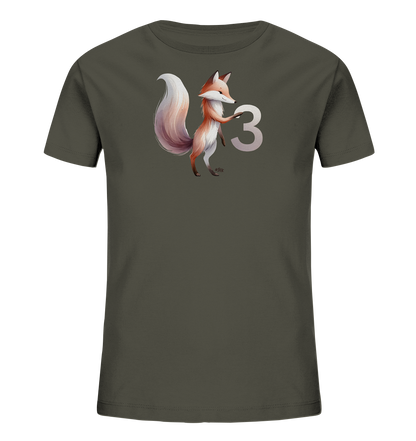 Onlineshop Shirts fuer Kinder - Das Bild zeigt ein dunkelgraues T-Shirt fuer Kinder. Auf der Vorderseite ist eine niedliche Illustration eines Fuchses zu sehen. Der Fuchs steht neben der Zahl '3', die in einem sanften Farbton dargestellt ist. Das Design wirkt verspielt und kindgerecht.
