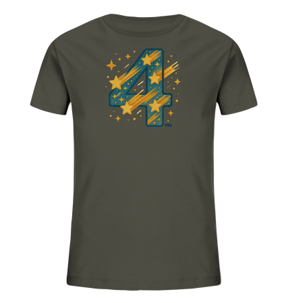 Onlineshop Shirts fuer Kinder - Das Bild zeigt ein dunkelgraues T-Shirt fuer Kinder mit einem grossen Motiv der Zahl '4'. Die '4' ist kreativ gestaltet mit einer blauen Umrandung und gefuellt mit gold-gelben Sternen und Schweifspuren. Zahlreiche kleine Sterne umgeben das zentrale Motiv. Das Design wirkt dynamisch und verspielt, ideal fuer einen besonderen Anlass.