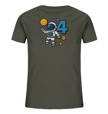 Onlineshop Shirts fuer Kinder - Das Bild zeigt ein dunkelgraues Kinder-T-Shirt mit einem Weltraum-Motiv. Ein freundlicher Astronaut schwebt neben einer grossen blauen Zahl vier, umgeben von Planeten und Sternen. Das farbenfrohe und detailreiche Design ist ideal fuer kleine Weltraum-Fans.