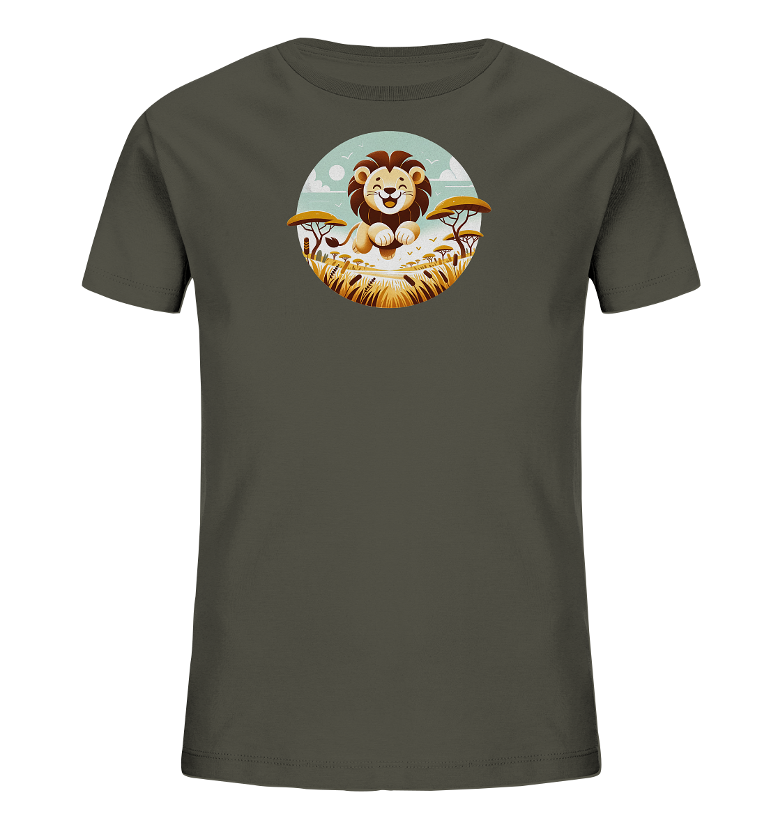 Onlineshop Shirts fuer Kinder - Das Bild zeigt ein dunkelgraues Kinder-T-Shirt mit einem runden Grafik-Print auf der Vorderseite. Der Print stellt einen freundlichen Cartoon-Loewen in einer Savannenlandschaft dar. Der Loewe sitzt vor einem Hintergrund mit Akazienbaeumen, hohen Graesern und einem Himmel mit Wolken und Voegeln. Das Design wirkt froehlich und naturverbunden.