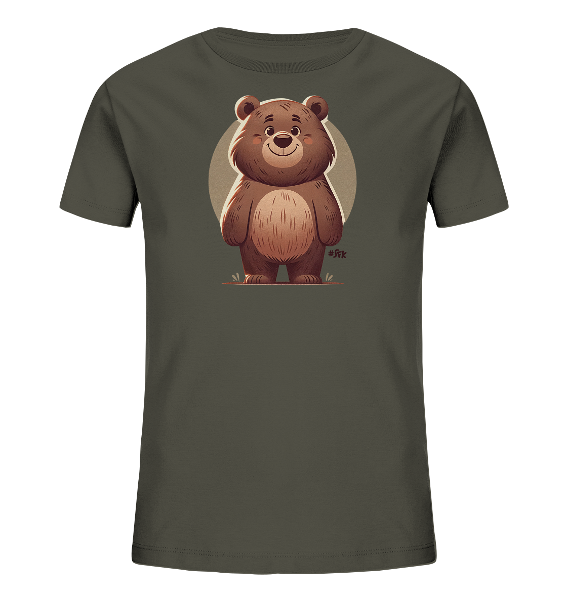 Onlineshop Shirts fuer Kinder - Das Bild zeigt ein dunkelgruenes Kinder-T-Shirt mit einer niedlichen Baerenillustration auf der Vorderseite. Der braune Cartoon-Baer laechelt und steht vor einem hellen Kreis auf einem Stueck Gras. Das Design wirkt freundlich und verspielt.
