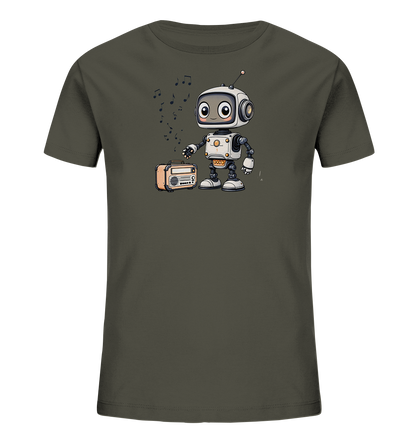 Onlineshop Shirts für Kinder - Das Bild zeigt ein Kinder-T-Shirt in einem dunklen Olivgrün. Auf der Vorderseite ist eine freundliche Illustration eines kleinen, weißen Roboters abgebildet, der neben einem orangefarbenen Retro-Radio steht. Über dem Radio sind schwarze Musiknoten zu sehen, die den Eindruck erwecken, als würde der Roboter Musik hören. Das Design ist kindgerecht gestaltet und kombiniert Elemente aus Technologie und Musik auf spielerische Weise.