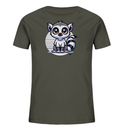 Onlineshop Shirts fuer Kinder - Das Bild zeigt ein dunkelgraues Kinder-T-Shirt mit einer niedlichen Illustration eines Kattas auf der Vorderseite. Der Katta sitzt aufrecht vor einem hellen Kreis mit horizontalen Streifen. Er hat grosse, runde Augen und einen charakteristischen geringelten Schwanz, was dem Design einen verspielten Charakter verleiht.