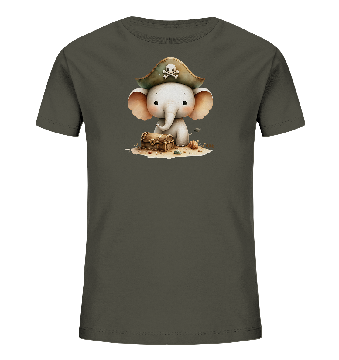 Onlineshop Shirts fuer Kinder - Das Bild zeigt ein dunkelgruenes Kinder-T-Shirt mit einem niedlichen Aufdruck. Darauf ist ein kleiner, beiger Elefant abgebildet, der einen Piratenhut mit Totenkopf traegt. Der Elefant sitzt auf einem Sandfleck mit Muscheln und sitzt neben einer kleinen, hoelzernen Schatzkiste. Dieses Design ist verspielt und fantasievoll.
