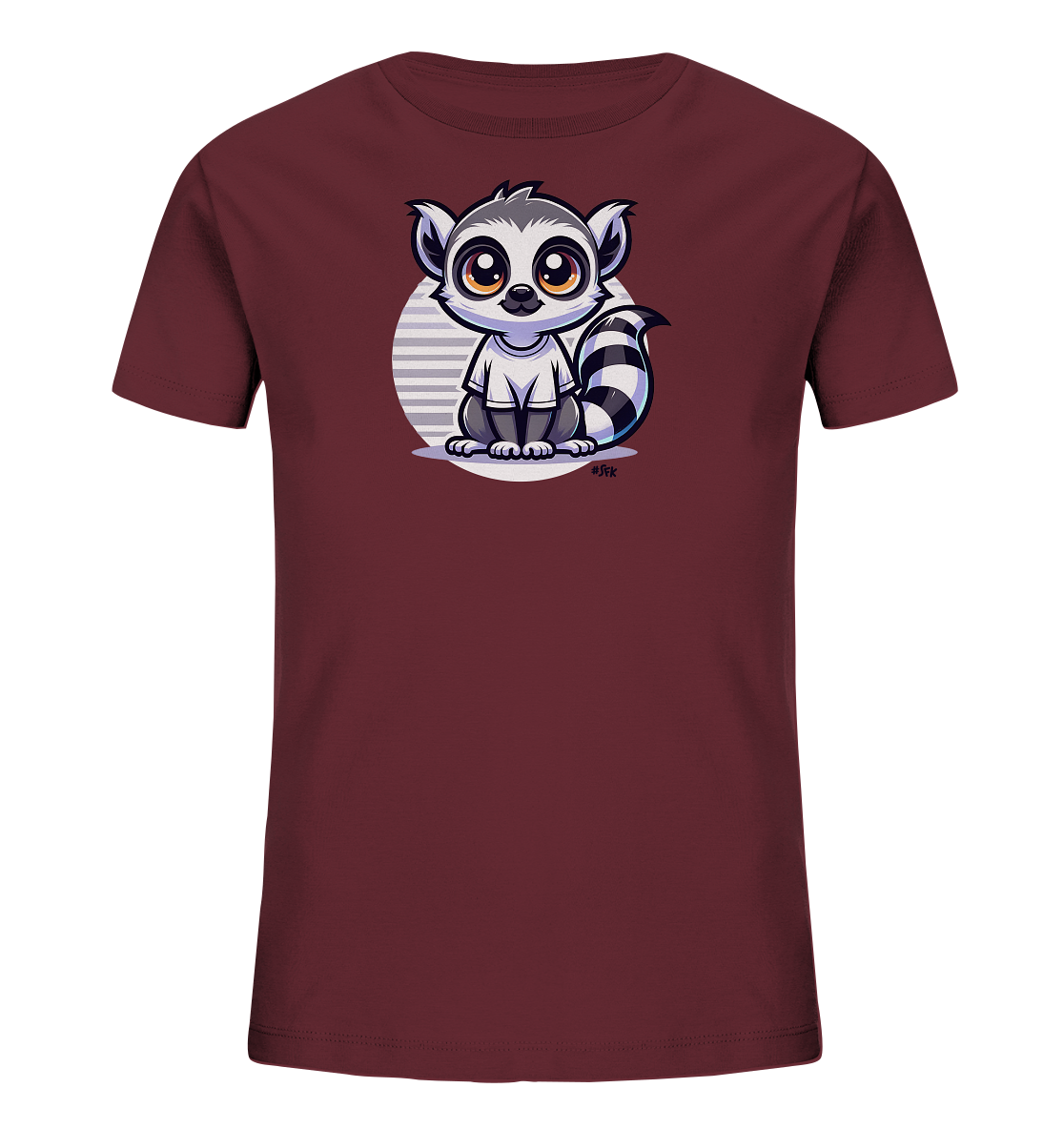 Onlineshop Shirts fuer Kinder - Das Bild zeigt ein dunkelrotes Kinder-T-Shirt. Auf der Vorderseite ist ein niedliches, cartoonhaftes Lemur-Motiv abgebildet. Der Lemur sitzt vor einem gestreiften Kreis und traegt ein kleines weisses T-Shirt. Dieses verspielte Design ist ideal fuer Kinder.