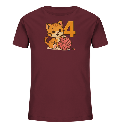 Onlineshop Shirts fuer Kinder - Das Bild zeigt ein weinrotes Kinder-T-Shirt mit einem niedlichen Druck auf der Vorderseite. Darauf ist eine orange-gestreifte Katze zu sehen, die mit einem rosa Wollknaeuel spielt. Daneben steht die gelbe Zahl "4". Das Design ist froehlich und kindgerecht.