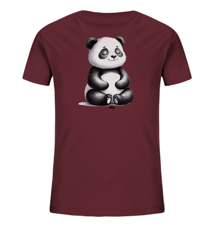 Kinder T-Shirt mit ein Panda im Schneidersitz mit geschlossenen Augen und sanftem Lächeln