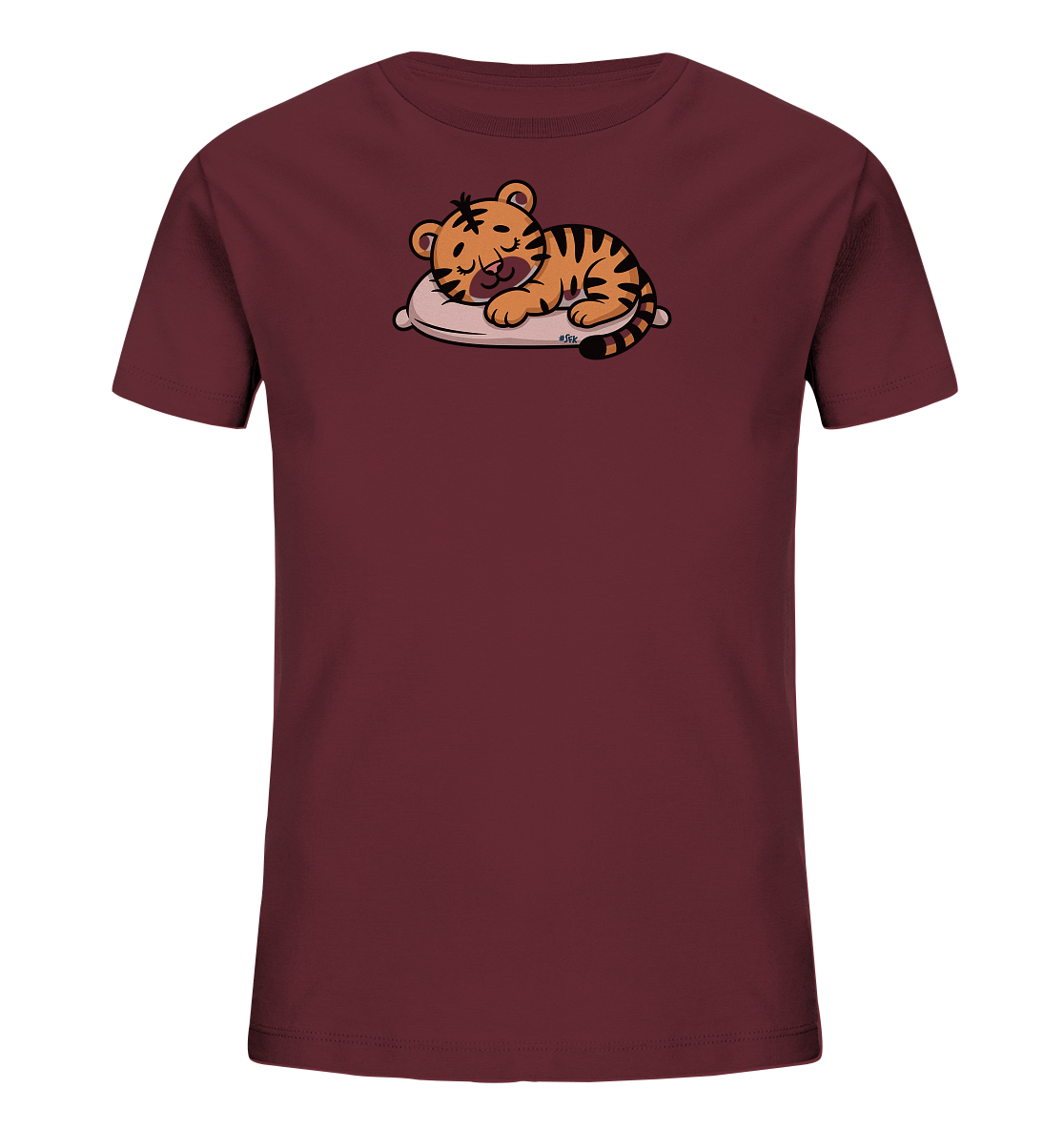 Onlineshop Shirts fuer Kinder - Das Bild zeigt ein dunkelrotes Kinder-T-Shirt mit einem niedlichen Aufdruck eines schlafenden Tigerbabys. Das orange-gestreifte Tigerjunges liegt friedlich auf einem hellen Kissen, die Augen geschlossen und ein leichtes Laecheln im Gesicht. Das Design wirkt sehr beruhigend und ist ansprechend fuer kleine Kinder. Das T-Shirt hat kurze Ärmel und einen Rundhalsausschnitt.