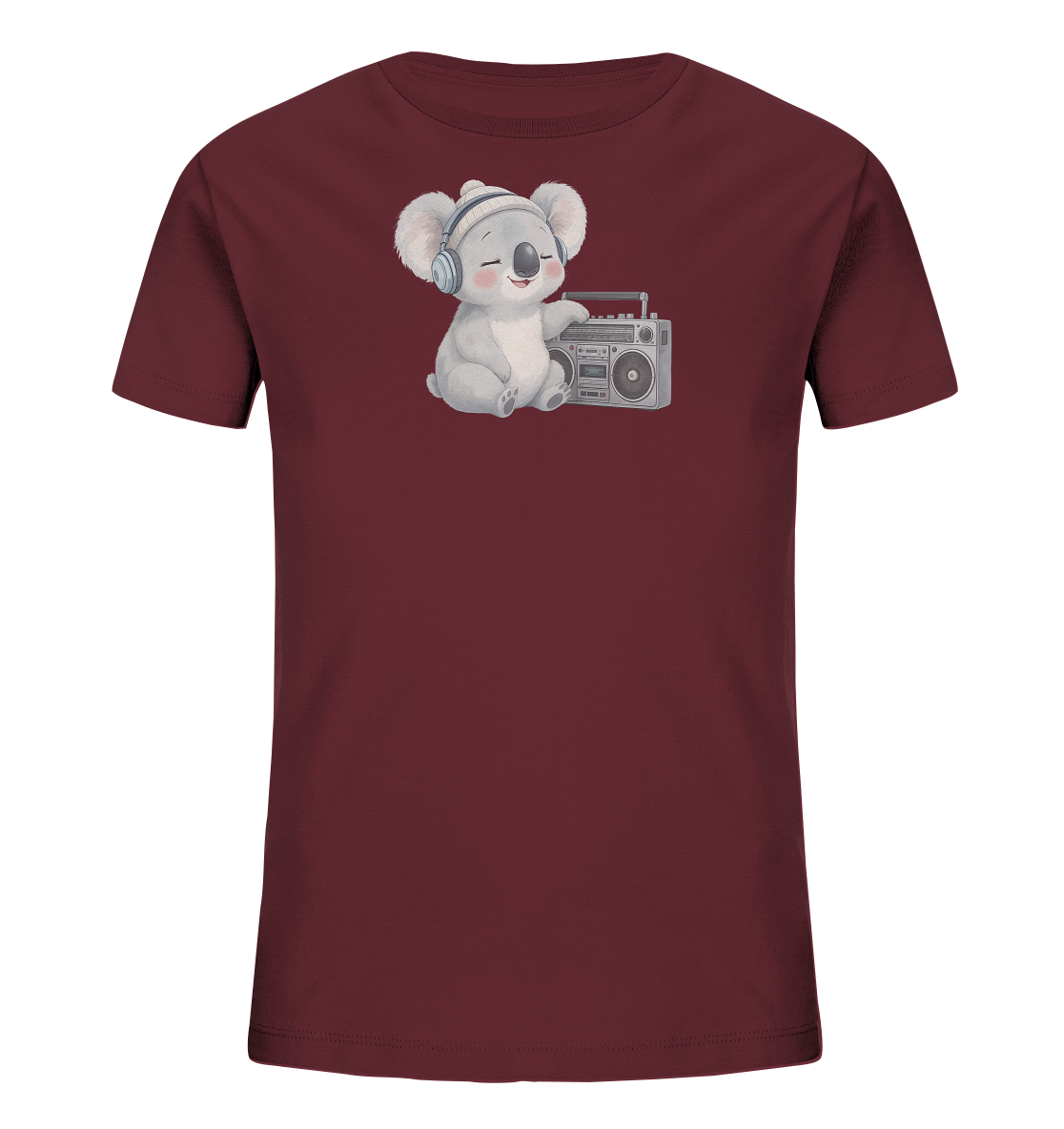 Onlineshop Shirts fuer Kinder - Das Bild zeigt ein dunkelrotes T-Shirt fuer Kinder. Auf der Vorderseite ist eine niedliche Koala-Illustration zu sehen, die Kopfhoerer traegt und neben einer silbernen Boombox sitzt. Der Koala hat einen freundlichen Ausdruck und scheint Musik zu geniessen. Das Gesamtbild wirkt froehlich und verspielt.