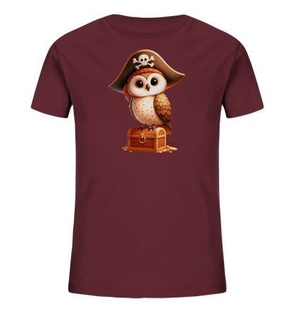 Onlineshop Shirts fuer Kinder - Das Bild zeigt ein dunkelrotes Kinder-T-Shirt mit einem niedlichen Motiv einer Eule. Die cartoonartige Eule traegt einen Piratenhut mit Totenkopf und sitzt auf einer kleinen hoelzernen Schatztruhe. Goldmuenzen sind um die Truhe herum verteilt. Das Design wirkt verspielt und abenteuerlich.