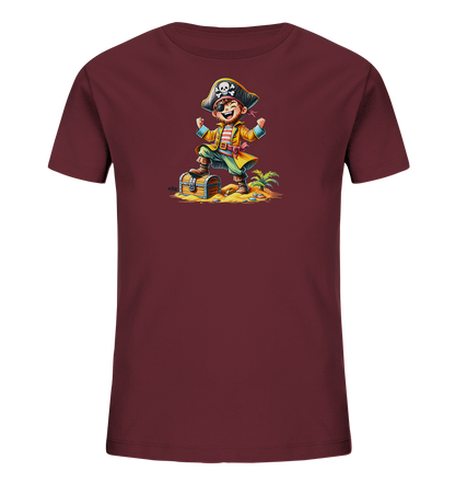 Onlineshop Shirts fuer Kinder - Das Bild zeigt ein dunkelrotes Kinder-T-Shirt mit einem farbenfrohen Druck auf der Vorderseite. Der Druck stellt einen lustigen Piraten dar, der jubelnd auf einer Schatzkiste steht. Die Szene spielt auf einer kleinen Insel mit Sand und einer Palme und ist detailreich und im Cartoon-Stil gestaltet. Das Motiv verleiht dem Shirt einen abenteuerlichen Look, perfekt fuer kleine Entdecker.