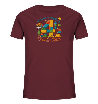 Onlineshop Shirts fuer Kinder - Dieses dunkelrote T-Shirt zeigt eine bunte Illustration mit der grossen Zahl 4, zusammengesetzt aus Bausteinen. Das Motiv enthaelt auch einen Lastwagen, Haeuser und Baeume. Darueber steht der Text "Ich baue mir die Welt" und darunter "wie sie mir gefaellt". Das Design hat ein froehliches Bau-Thema fuer Kinder.