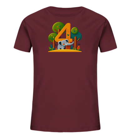 Onlineshop Shirts fuer Kinder - Das Bild zeigt ein dunkelrotes T-Shirt fuer Kinder mit einem charmanten Motiv. Im Zentrum des Aufdrucks steht eine grosse, orangefarbene Zahl '4', umrahmt von einer Waldkulisse mit Baeumen und Pflanzen. Ein freundlicher Elefant steht vor der Zahl. Das Design ist lebendig und detailreich gestaltet.