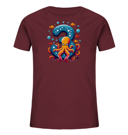 Onlineshop Shirts fuer Kinder - Das Bild zeigt ein dunkelrotes Kinder-T-Shirt. Auf der Vorderseite ist eine grosse, gepunktete Zahl '3' in Blau abgebildet. Eine bunte Krake mit orangefarbenen und pinken Tentakeln schlingt sich um die '3'. Kleine Fische und Blasen umgeben das maritime Motiv.