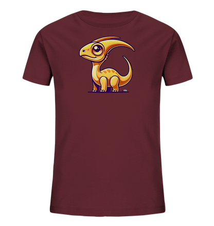 Onlineshop Shirts fuer Kinder - Das Bild zeigt ein bordeauxrotes T-Shirt fuer Kinder mit einer zentralen Illustration eines kleinen, orange-gelben Dinosauriers. Der stilisierte Dinosaurier besitzt grosse Augen, einen markanten Kamm auf dem Kopf und freundliche Punkte am Koerper. Er steht auf vier Beinen und blickt nach links, was dem Motiv einen verspielten Ausdruck verleiht. Das Design ist ansprechend und kindgerecht gestaltet.