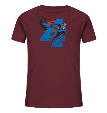 Onlineshop Shirts fuer Kinder - Das Bild zeigt ein Kinder-T-Shirt in einem dunklen Rotton. Auf der Vorderseite ist eine grosse, stilisierte Zahl '4' in Blau zu sehen. In das Design der Zahl ist eine dynamische Figur in einem blau-orangen Superheldenkostuem mit wehendem Umhang integriert. Die Grafik wirkt kraftvoll und bewegt.