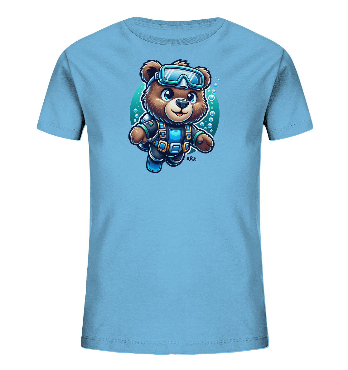 Onlineshop Shirts fuer Kinder - Das Bild zeigt ein hellblaues T-Shirt fuer Kinder mit einem Druck eines Zeichentrickbaeren. Der Baer traegt Tauchausruestung, einschliesslich Maske und Anzug, und scheint unter Wasser zu schweben. Er ist von stilisierten Blasen und einem ovalen Hintergrund umgeben, was eine Unterwasser-Szene darstellt. Die Illustration ist farbenfroh und detailliert.