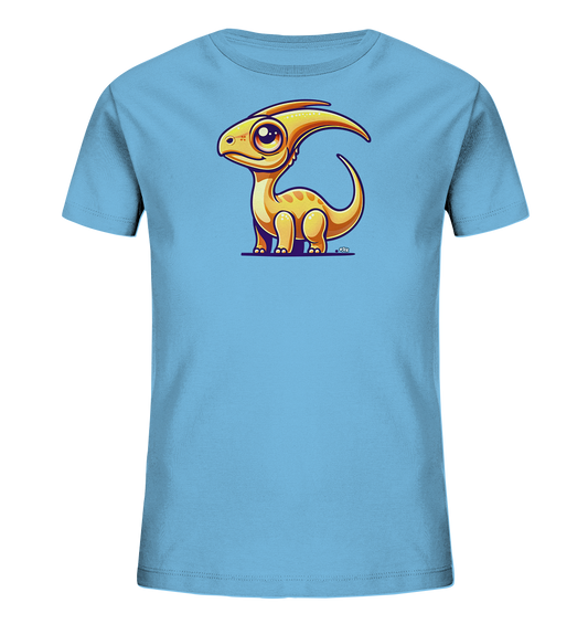 Onlineshop Shirts fuer Kinder - Das Bild zeigt ein hellblaues T-Shirt fuer Kinder mit einer Grafik eines niedlichen Cartoon-Dinosauriers. Der Dinosaurier ist orange-gelb gefaerbt, hat grosse Augen und einen auffaelligen Kopfkamm. Er steht in einer charmanten, leicht seitlichen Pose. Das Design wirkt freundlich und verspielt.