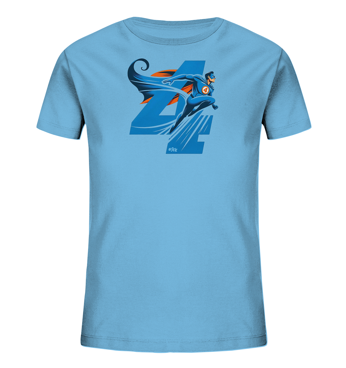 Onlineshop Shirts fuer Kinder - Dieses hellblaue Kinder-T-Shirt zeigt eine dynamische Illustration eines fliegenden Superhelden. Die Figur traegt einen blauen Anzug mit orangefarbenen Akzenten und einen wallenden Umhang. Im Hintergrund dominiert eine grosse, stilisierte Zahl Vier in blau mit orangefarbenem Licht. Das gesamte Motiv wirkt kraftvoll und actionreich.