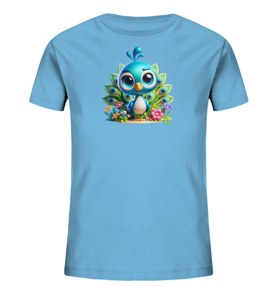 Onlineshop Shirts fuer Kinder - Das Bild zeigt ein hellblaues Kinder-T-Shirt. Auf der Vorderseite ist eine detailreiche und farbenfrohe Grafik eines niedlichen, cartoonartigen Pfauenvogels zu sehen. Der Pfau steht inmitten von Blumen und Blaettern und praesentiert sein aufgefaechertes Schwanzgefieder. Die Illustration ist kindgerecht gestaltet mit grossen Augen und leuchtenden Farben.