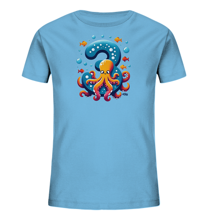 Onlineshop Shirts fuer Kinder - Das hellblaue T-Shirt zeigt ein aquatisches Motiv mit einer grossen, blauen Zahl Drei. Um die Zahl windet sich ein froehlicher Oktopus in den Farben Orange und Rot. Kleine Blasen und orangefarbene Fische umgeben das zentrale Design, das eine Unterwasserwelt darstellt.
