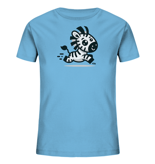 Onlineshop Shirts fuer Kinder - Das Bild zeigt ein hellblaues T-Shirt mit einer niedlichen Cartoon-Grafik eines Zebras auf der Vorderseite. Das Zebra rennt froehlich, mit angedeuteter Geschwindigkeit und einem freundlichen Gesichtsausdruck. Das Design ist schwarz-weiss mit grauen Akzenten, was dem Shirt einen verspielten Look verleiht.