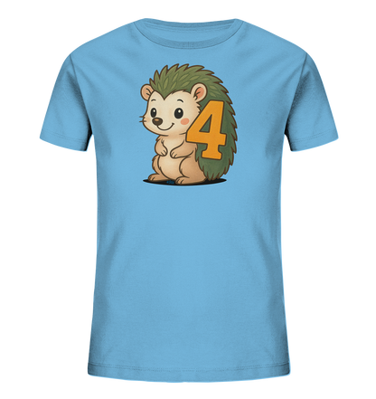 Onlineshop Shirts fuer Kinder - Dieses hellblaue Kinder-T-Shirt zeigt eine niedliche, cartoonartige Illustration eines Igels auf der Vorderseite. Der Igel sitzt aufrecht und die grosse Zahl Vier ist prominent auf seinem Ruecken platziert. Das Design wirkt freundlich und verspielt.