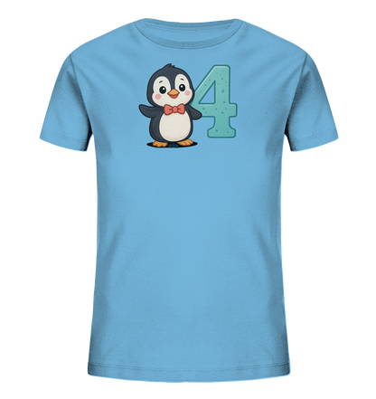 Onlineshop Shirts fuer Kinder - Das Bild zeigt ein hellblaues Kinder-T-Shirt. Darauf ist ein niedlicher Cartoon-Pinguin mit roter Fliege abgebildet. Neben dem Pinguin steht die grosse Zahl '4' in einem strukturierten, hellgruen-blauen Farbton. Das Design wirkt verspielt und kindgerecht.