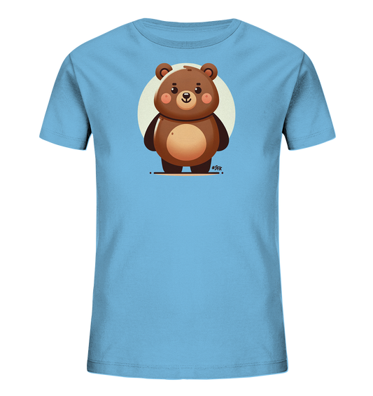 Onlineshop Shirts fuer Kinder - Das Bild zeigt ein hellblaues Kinder-T-Shirt mit einer niedlichen Grafik eines braunen Baeren auf der Vorderseite. Der stilisierte Baer hat grosse runde Augen, eine kleine Nase und rosa Baeckchen und steht vor einem hellen Kreis. Das Design ist schlicht und verspielt.