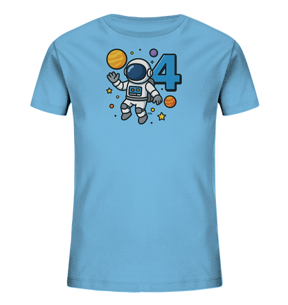 Onlineshop Shirts fuer Kinder - Das Bild zeigt ein hellblaues Kinder-T-Shirt mit einem farbenfrohen Weltraum-Motiv. Zentral abgebildet ist ein laechelnder Astronaut, der im All schwebt. Neben ihm ist die grosse blaue Zahl '4' zu sehen. Das Design wird durch Planeten und Sterne ergaenzt und wirkt verspielt.